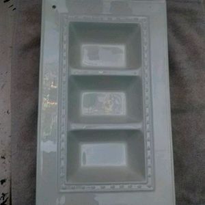 NIB/NWT Retired Nora Fleming garnish dish